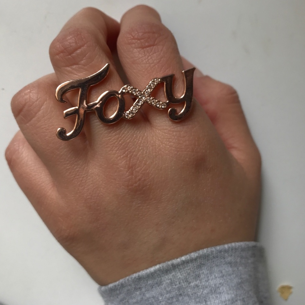 Wildfox double finger ring “FOXY”